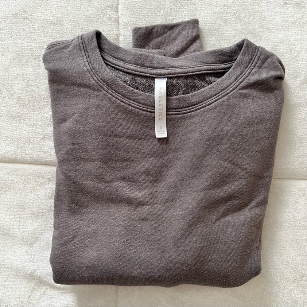 Fabletics Loose Fit Cropped Sweatshirt in Gray size Small - Picture 14 of 14